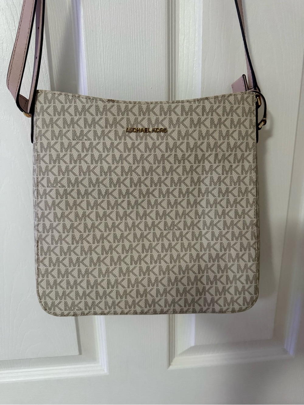 Purse - Picture 2 of 4